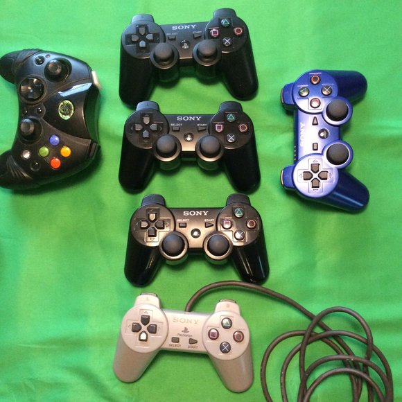 Used PlayStation Game Consoles - Picture 6 of 8